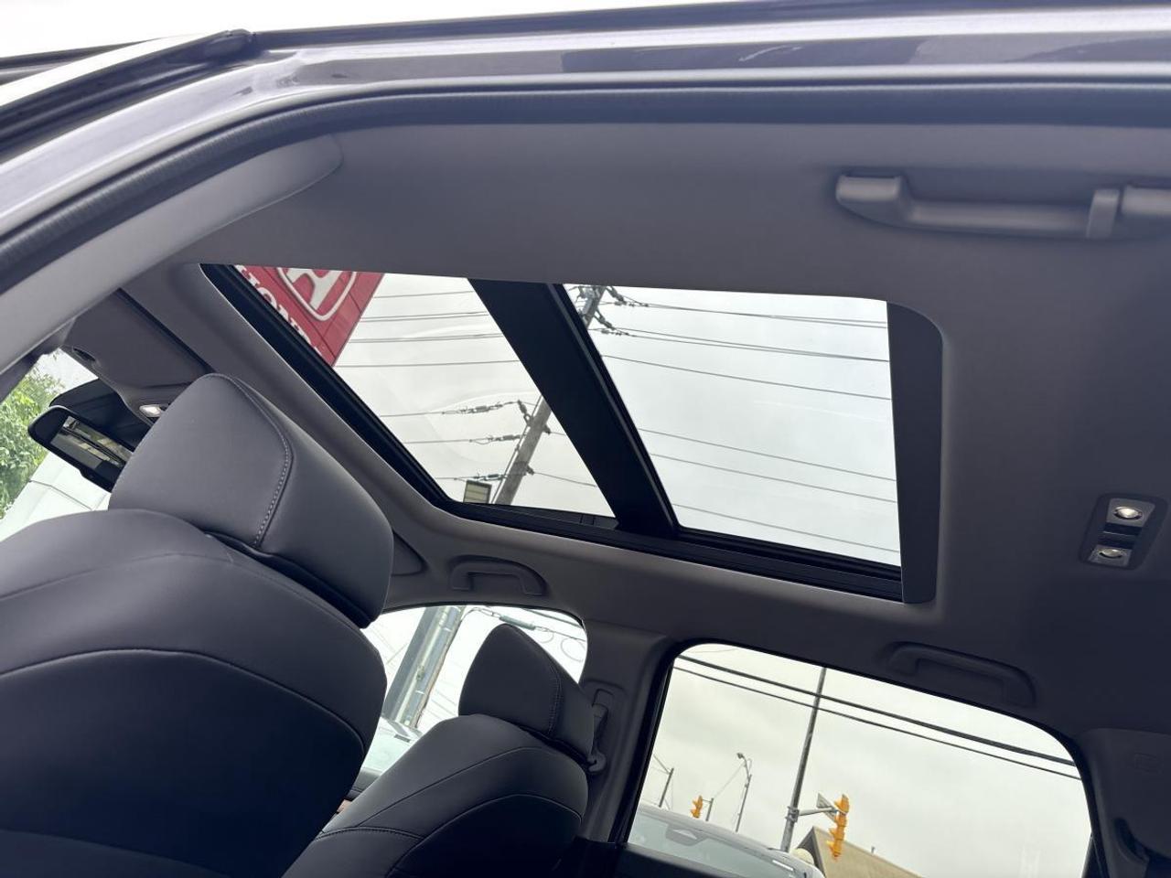 2022 Honda CR-V Touring Honda Certified With 7YR/160K Warranty Photo