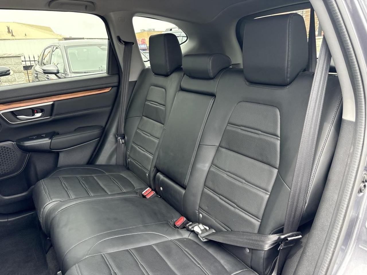 2022 Honda CR-V Touring Honda Certified With 7YR/160K Warranty Photo