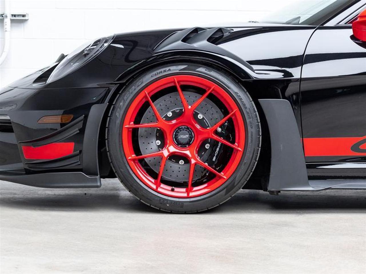 2025 Porsche 911  Photo