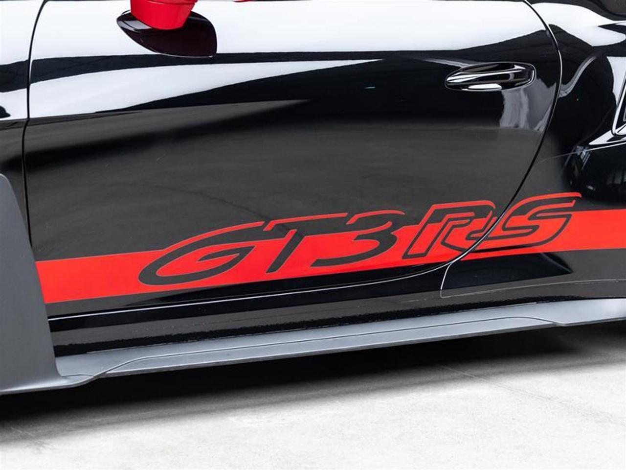 2025 Porsche 911  Photo