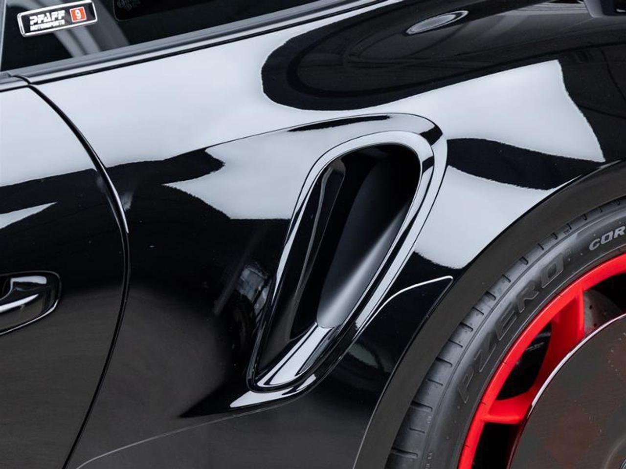 2025 Porsche 911  Photo