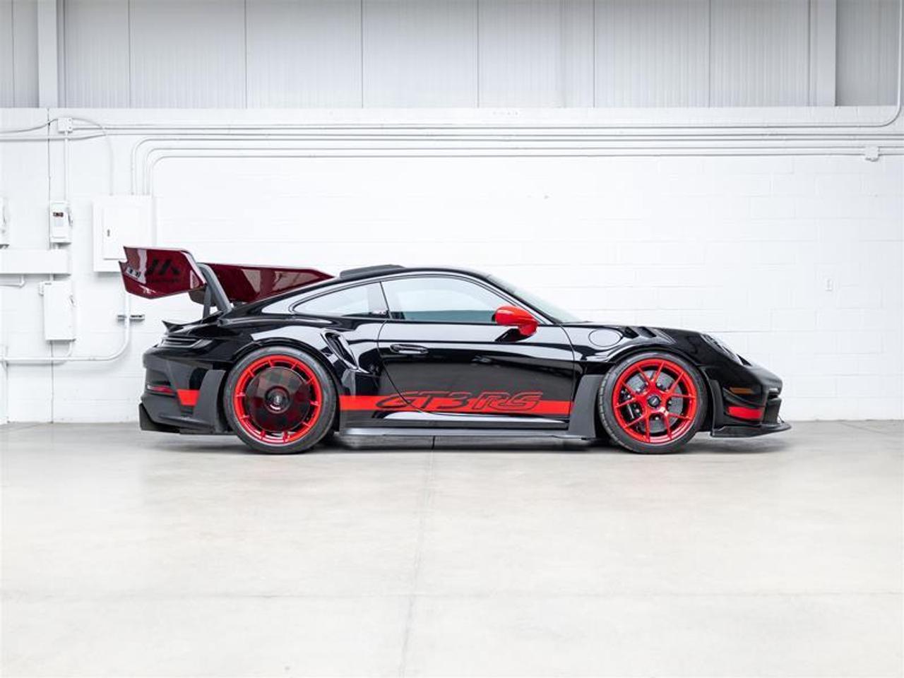 2025 Porsche 911  Photo