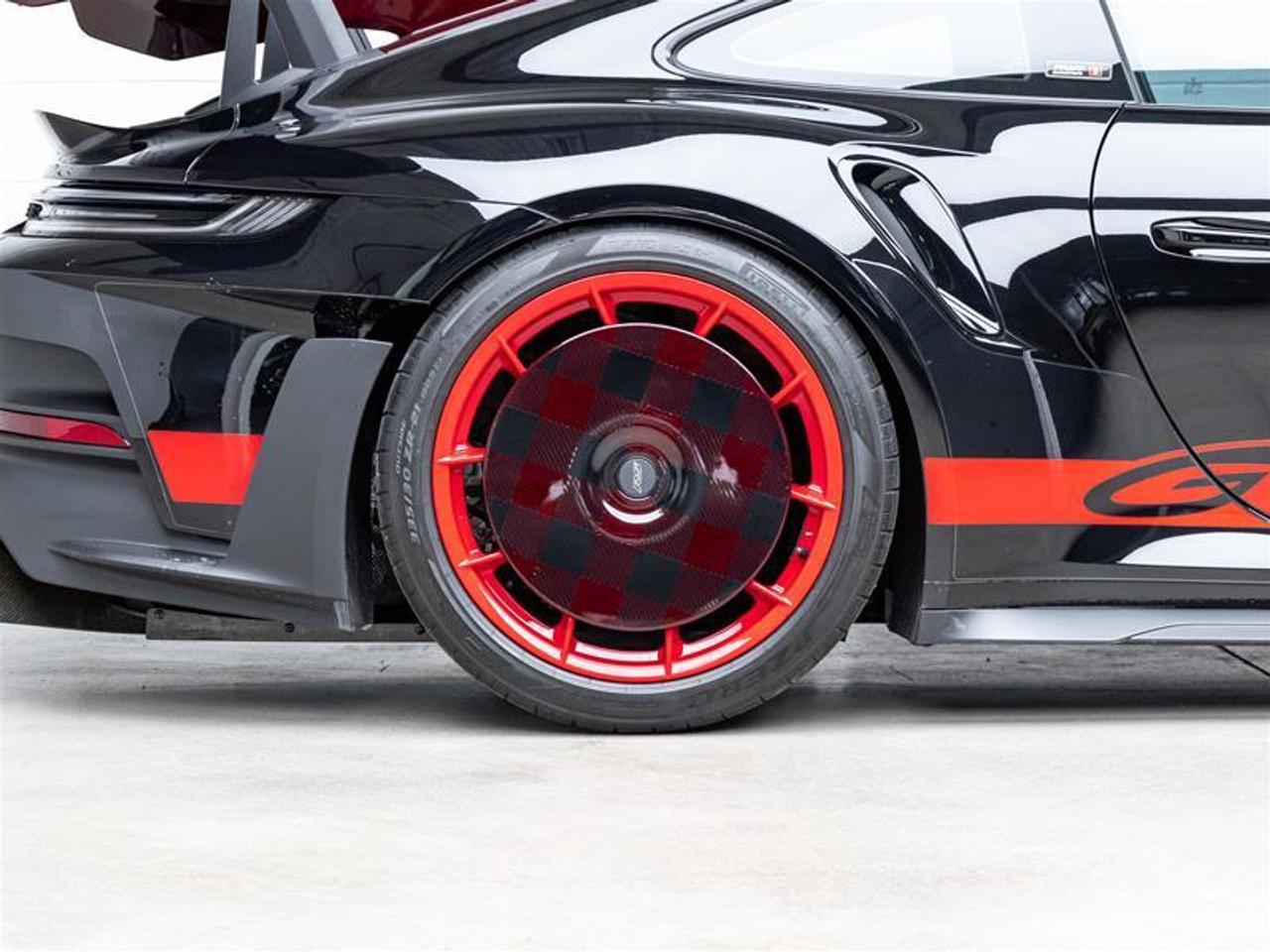 2025 Porsche 911  Photo