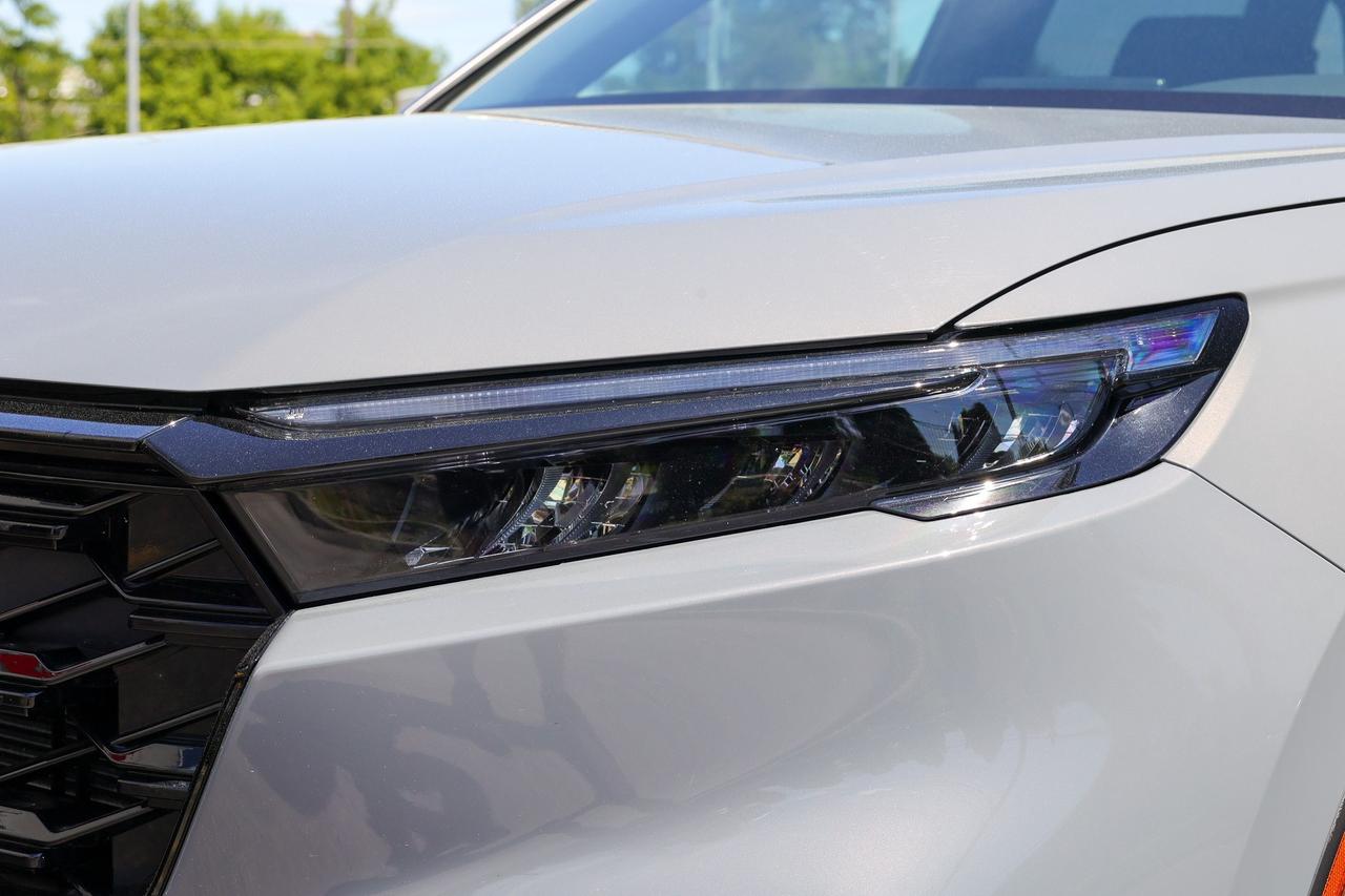 2024 Honda CR-V Hybrid Touring 4dr All-Wheel Drive Photo
