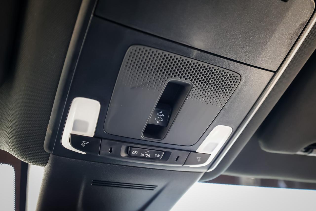 2024 Honda CR-V Hybrid Touring 4dr All-Wheel Drive Photo