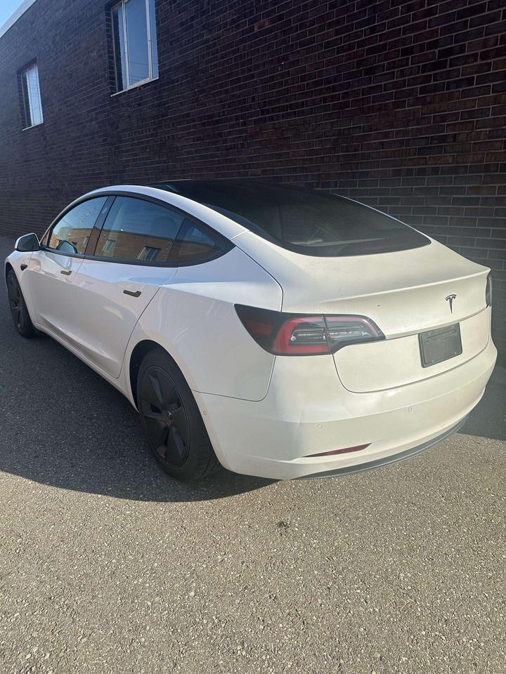 2021 Tesla Model 3 STANDARD RANGE PLUS Photo