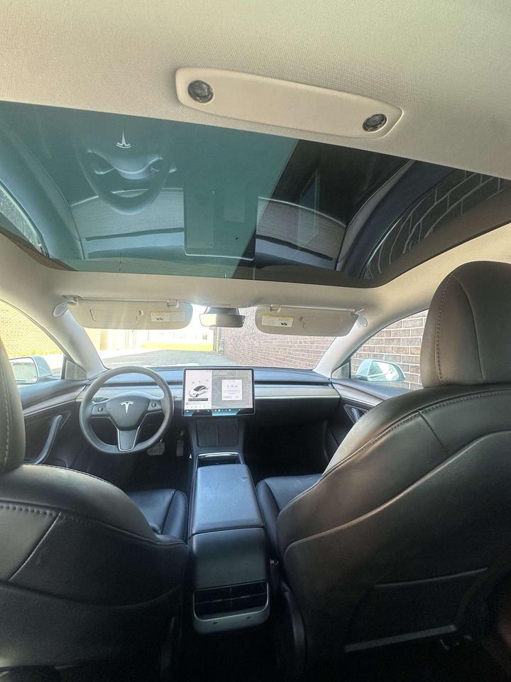 2021 Tesla Model 3 STANDARD RANGE PLUS Photo