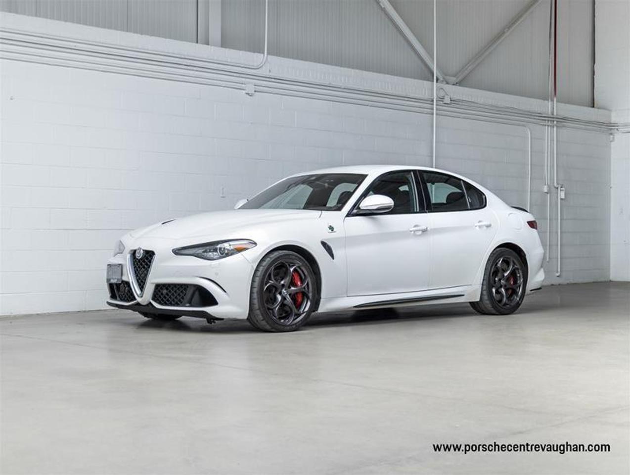2017 Alfa Romeo Giulia  Photo