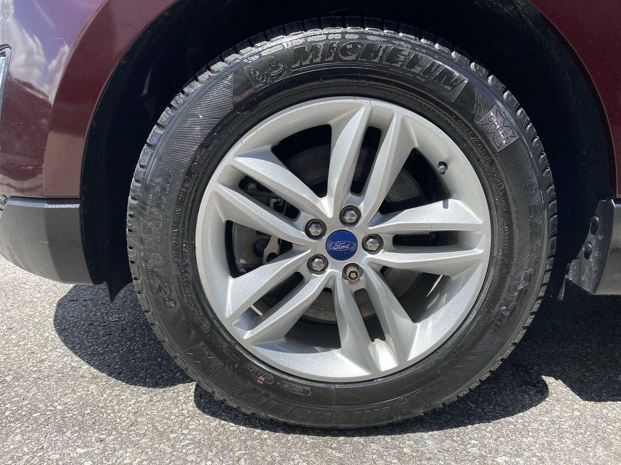 2018 Ford Edge SEL Photo