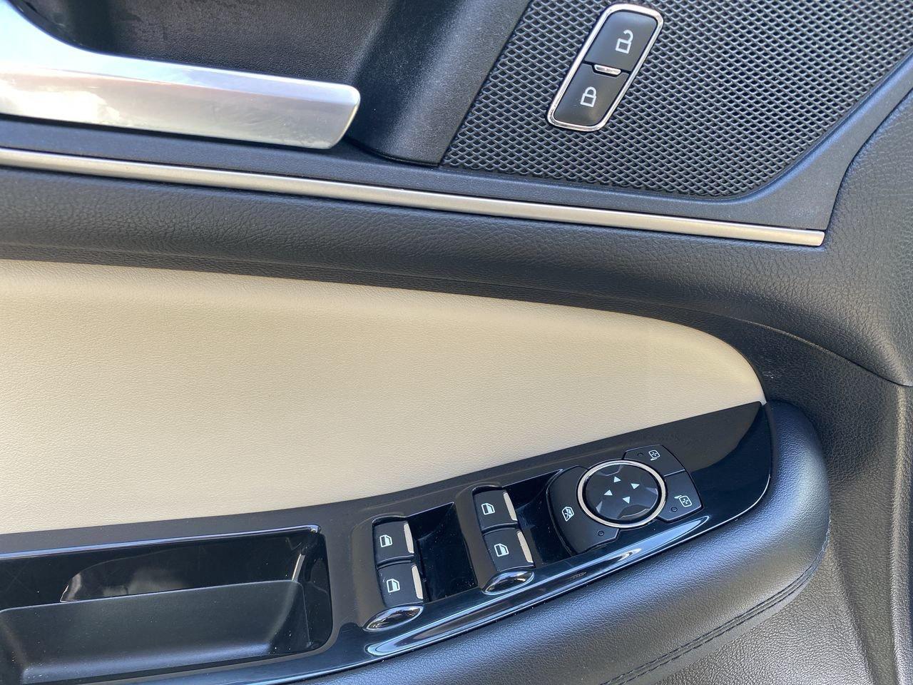 2018 Ford Edge SEL Photo