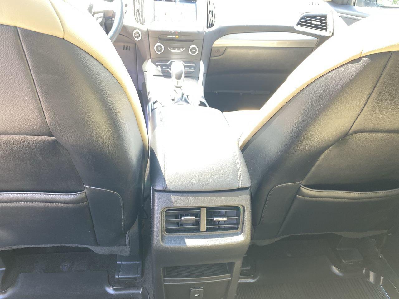 2018 Ford Edge SEL Photo