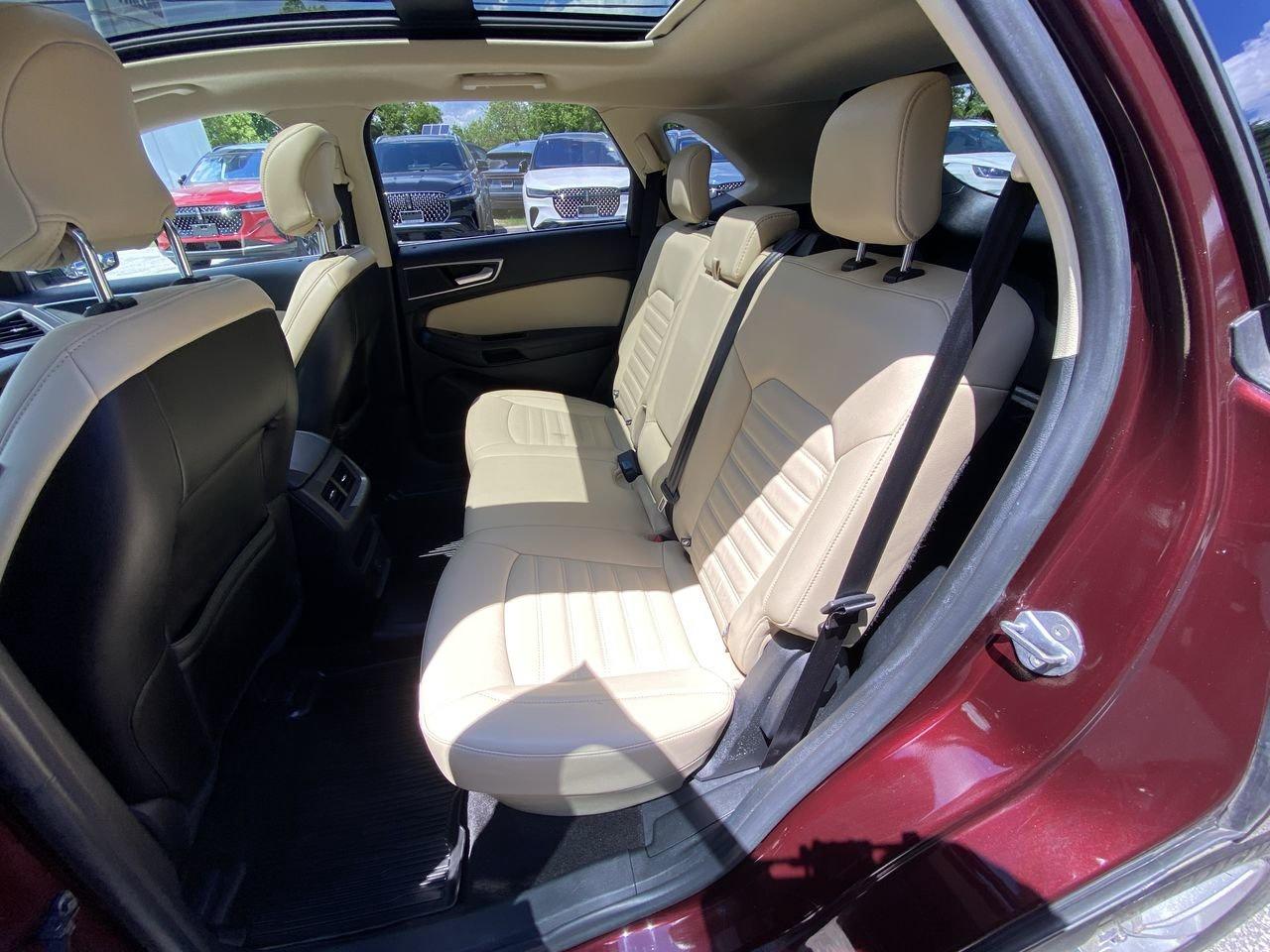 2018 Ford Edge SEL Photo