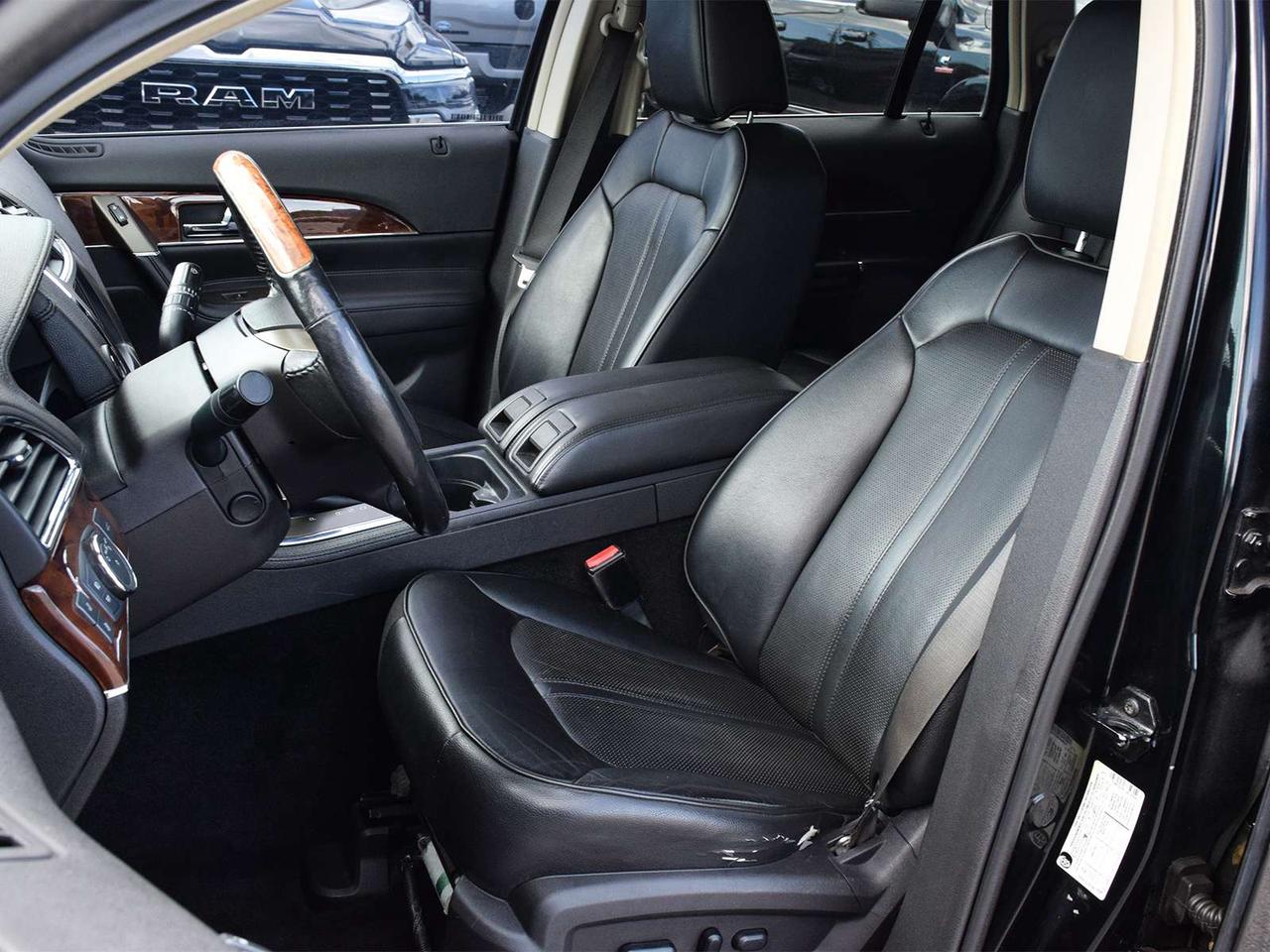 2012 Lincoln MKX AWD ~Heated/Cooled Leather ~Bluetooth ~Camera Photo
