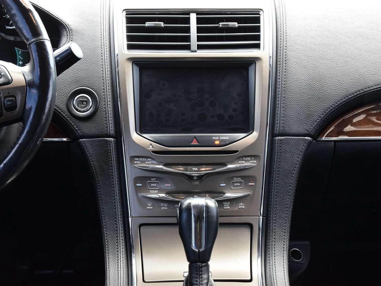 2012 Lincoln MKX AWD ~Heated/Cooled Leather ~Bluetooth ~Camera Photo