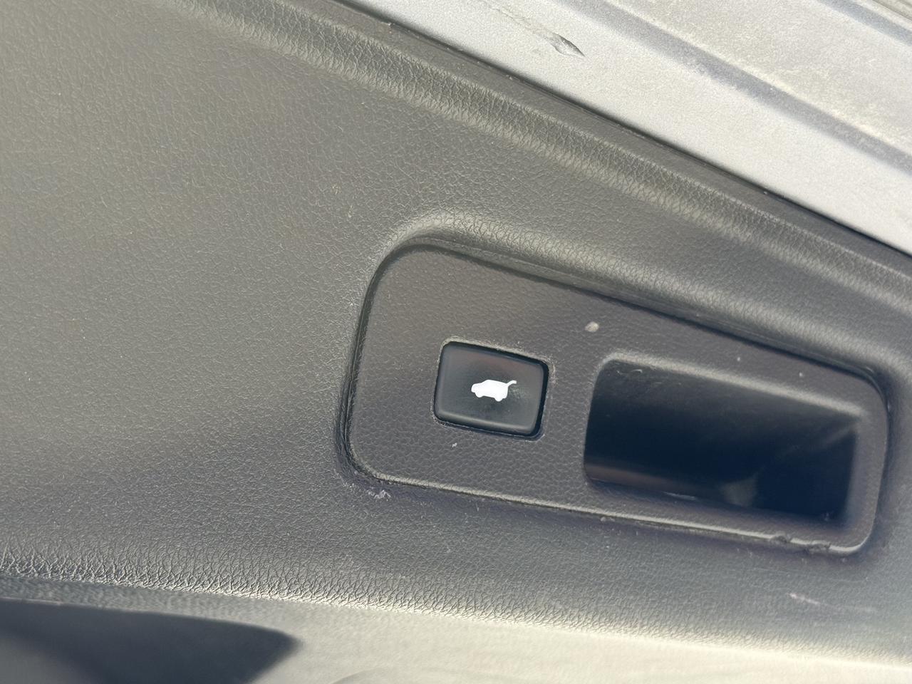 2013 Acura RDX AS - IS l AWD l Tech Pkg l Navi l 2 Keys l R Cam l Photo