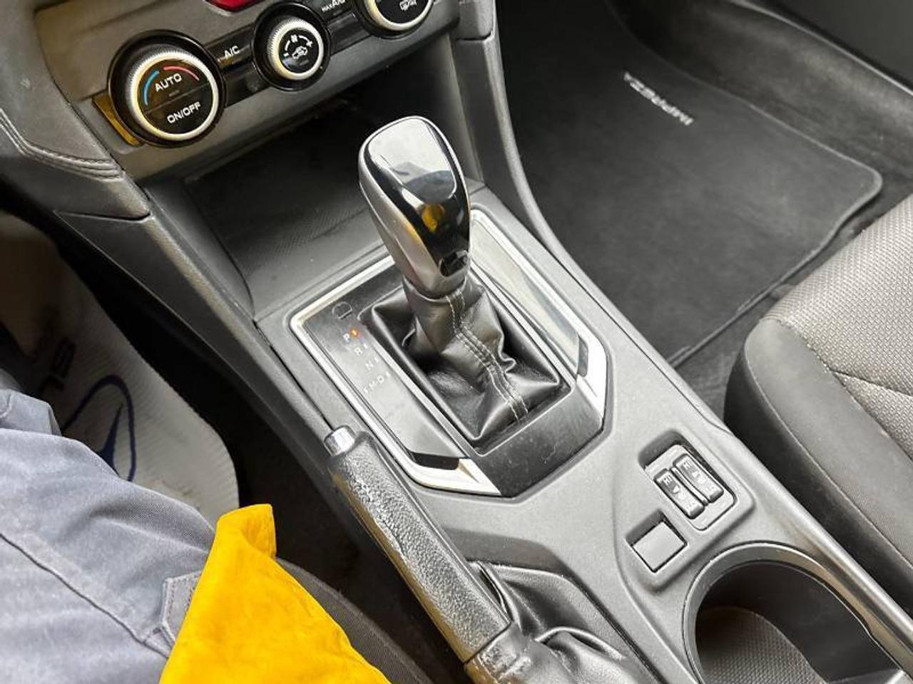 2019 Subaru Impreza Touring l AWD l 2.0 l 4Cyl l Auto l CarPlay Photo