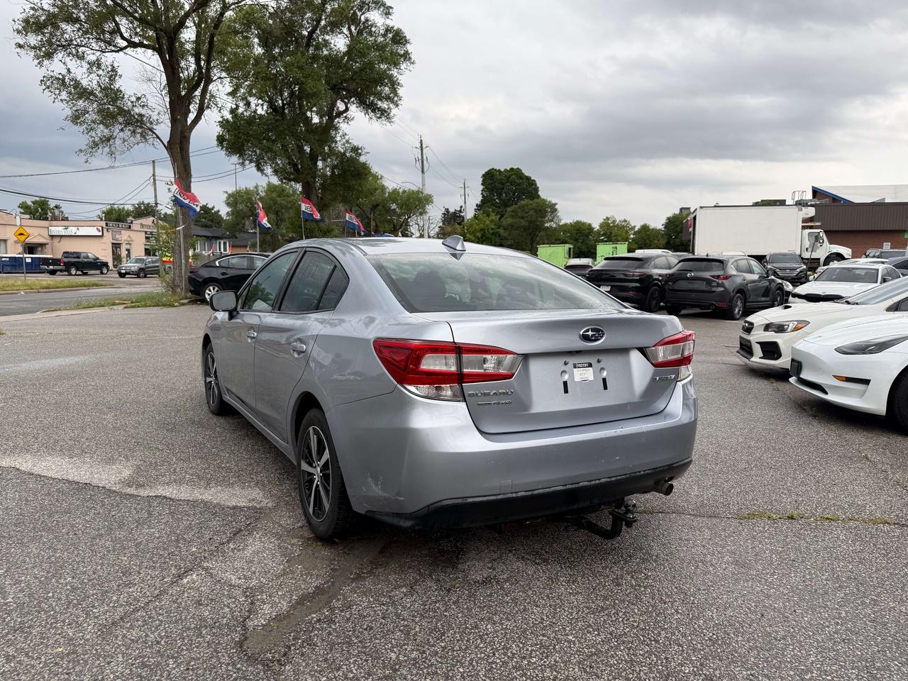 2019 Subaru Impreza Touring l AWD l 2.0 l 4Cyl l Auto l CarPlay Photo4