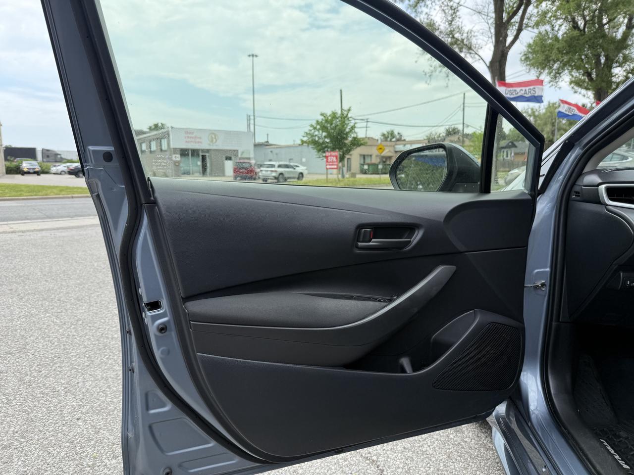 2024 Toyota Corolla No Accidents l Hybrid l LE l Toyota Warranty Photo