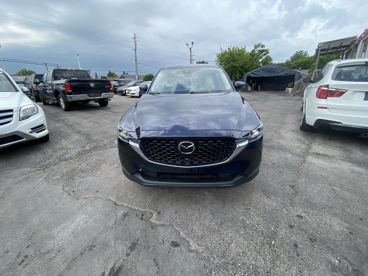 2023 Mazda CX-5 GS AWD Photo2