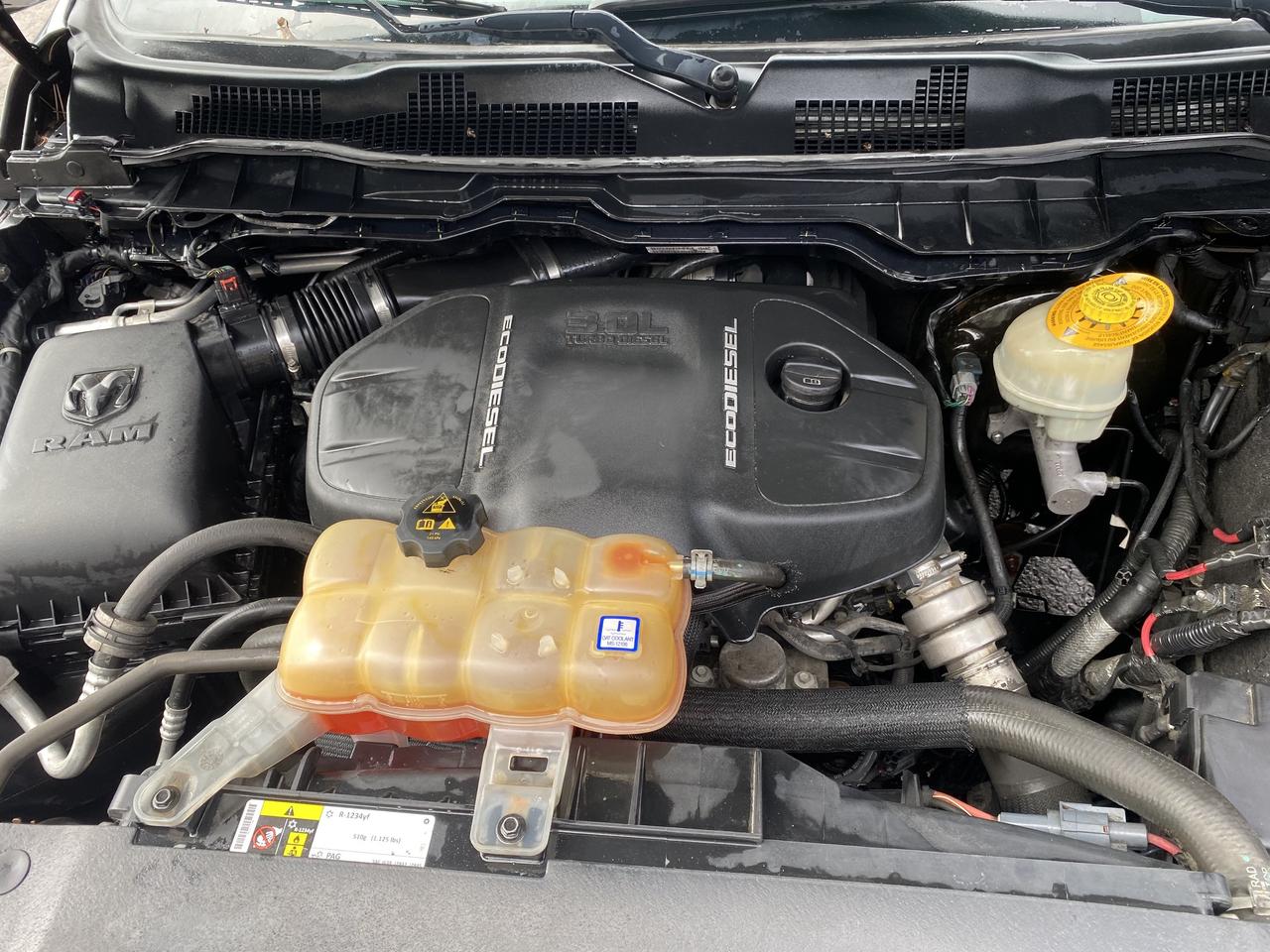 2016 RAM 1500 2WD Quad Cab 140.5  Tradesman Photo