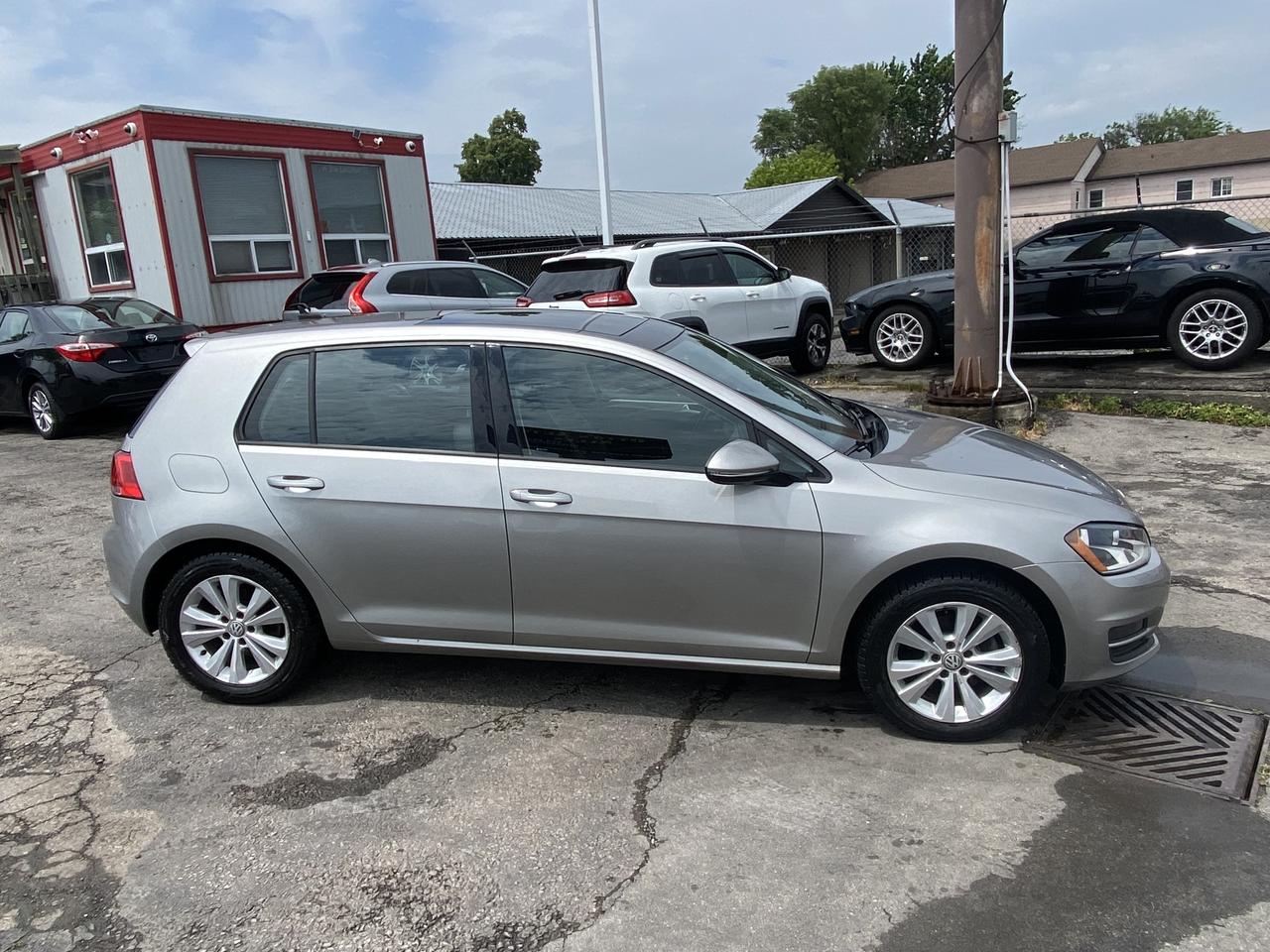 2016 Volkswagen Golf 5dr HB Auto 1.8 TSI Highline Photo