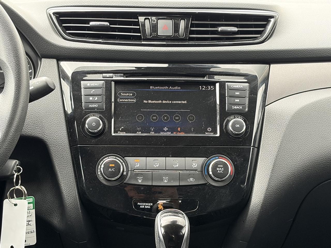 2021 Nissan Qashqai S AWD   Rear Camera   CarPlay   Android Auto   Hea Photo