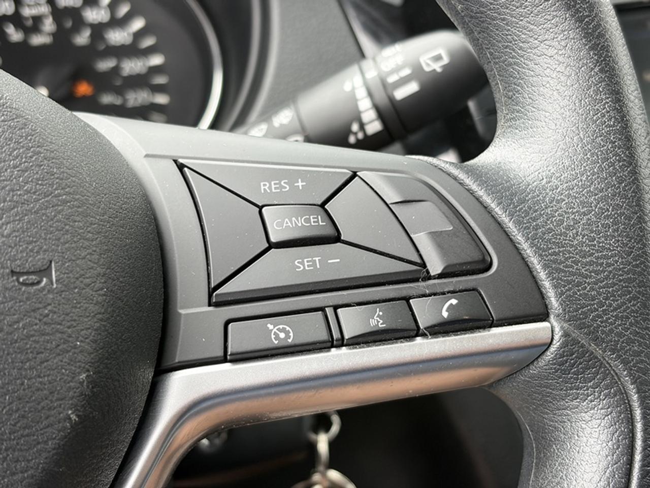 2021 Nissan Qashqai S AWD   Rear Camera   CarPlay   Android Auto   Hea Photo