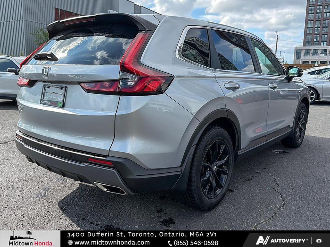 2025 Honda CR-V Hybrid I HYBRID TECH I LEATHER SEATS Photo