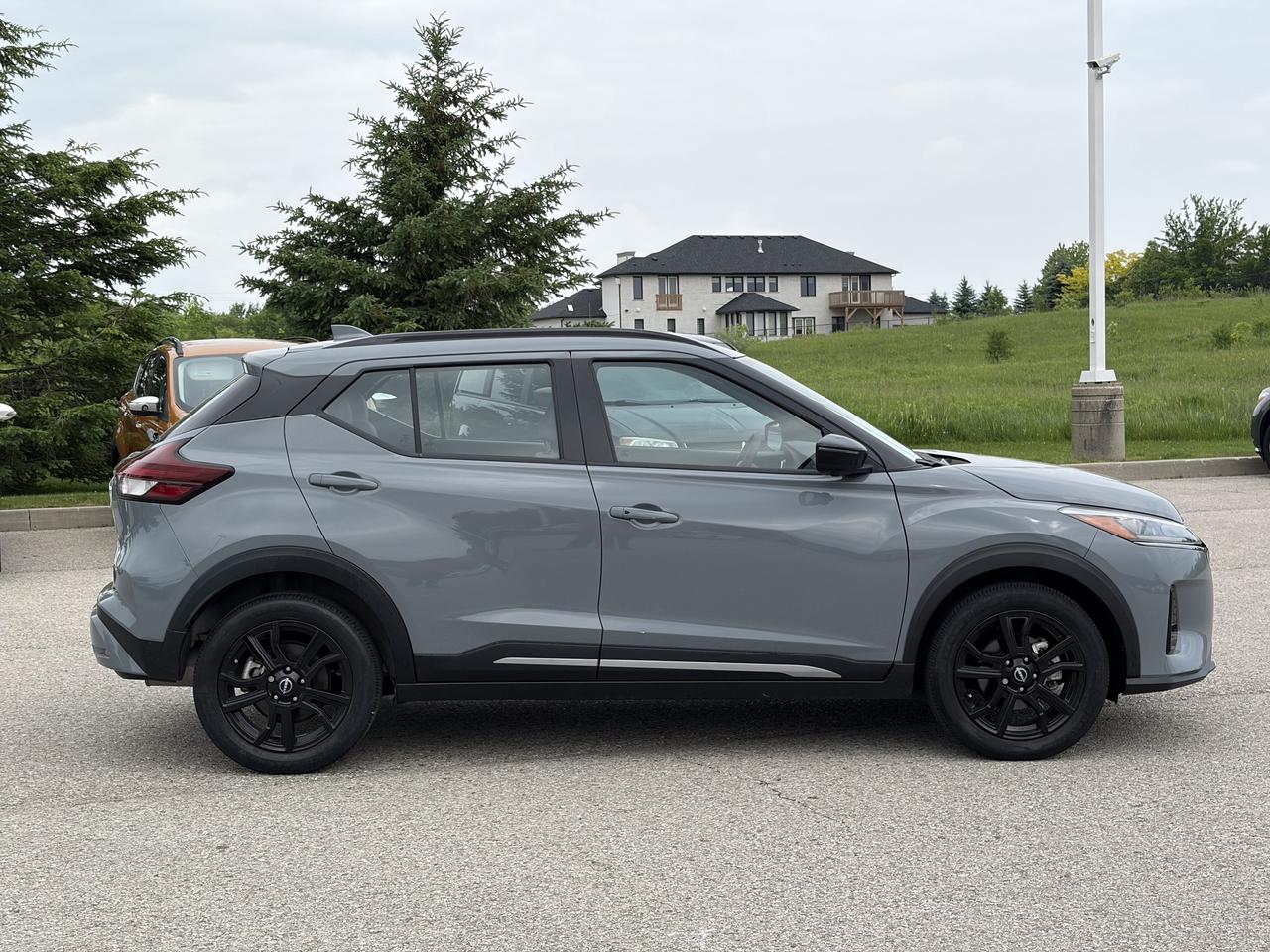 2024 Nissan Kicks SR   Premium Pkg.   Leather   Heated Seats Photo2