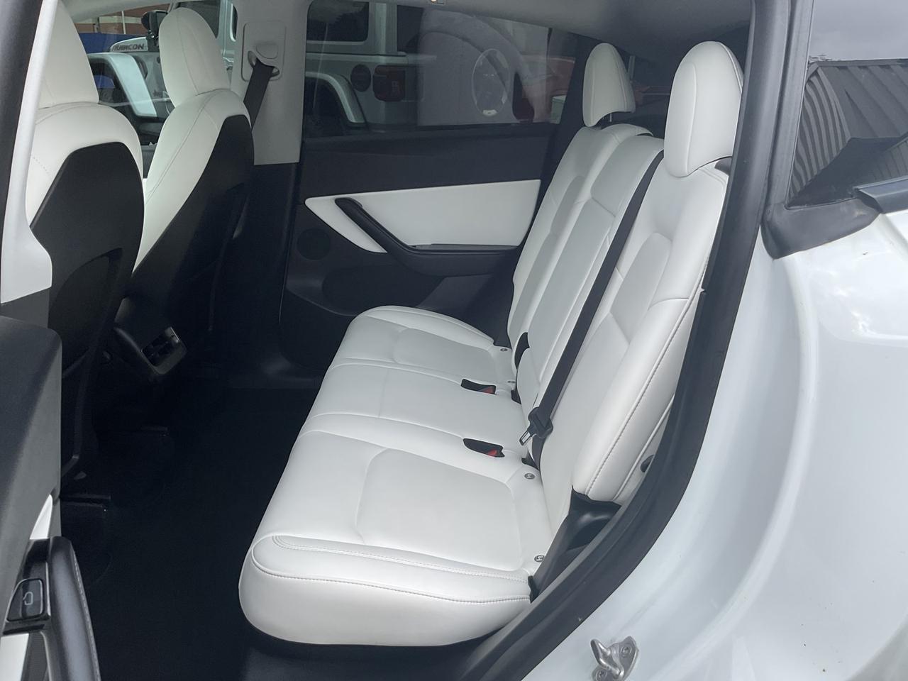 2021 Tesla Model Y Long Range - WHITE LEATHER! NA! CAMERAS! EV RATES! Photo