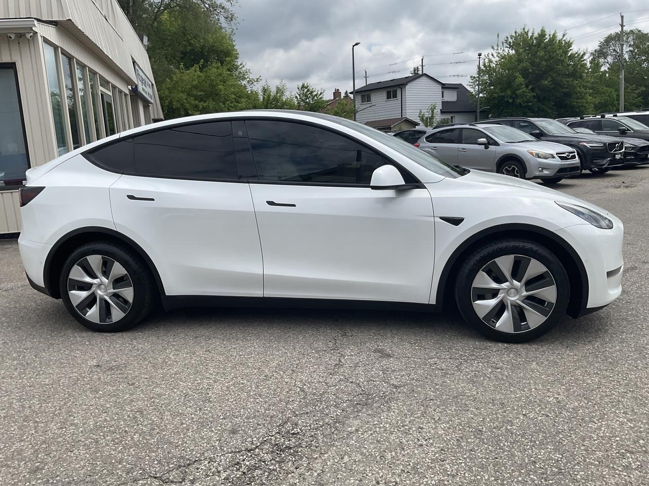 2021 Tesla Model Y Long Range - WHITE LEATHER! NA! CAMERAS! EV RATES! Photo