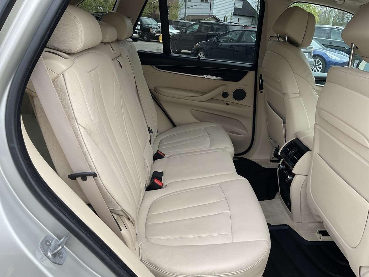 2015 BMW X5 xDrive35i - LTHR! NAV! HUD! 360 CAM! BSM! NIGHT VISION! SOFT CLOSE! Photo
