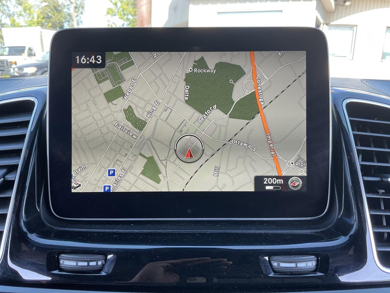 2018 Mercedes-Benz GLE GLE 550 - NAV! 360 CAM! BSM! PANO ROOF! H/K AUDIO! Photo