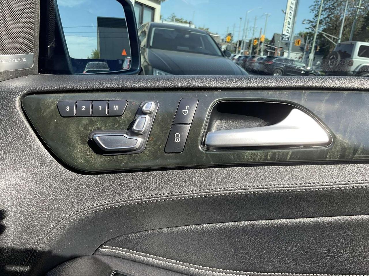 2018 Mercedes-Benz GLE GLE 550 - NAV! 360 CAM! BSM! PANO ROOF! H/K AUDIO! Photo
