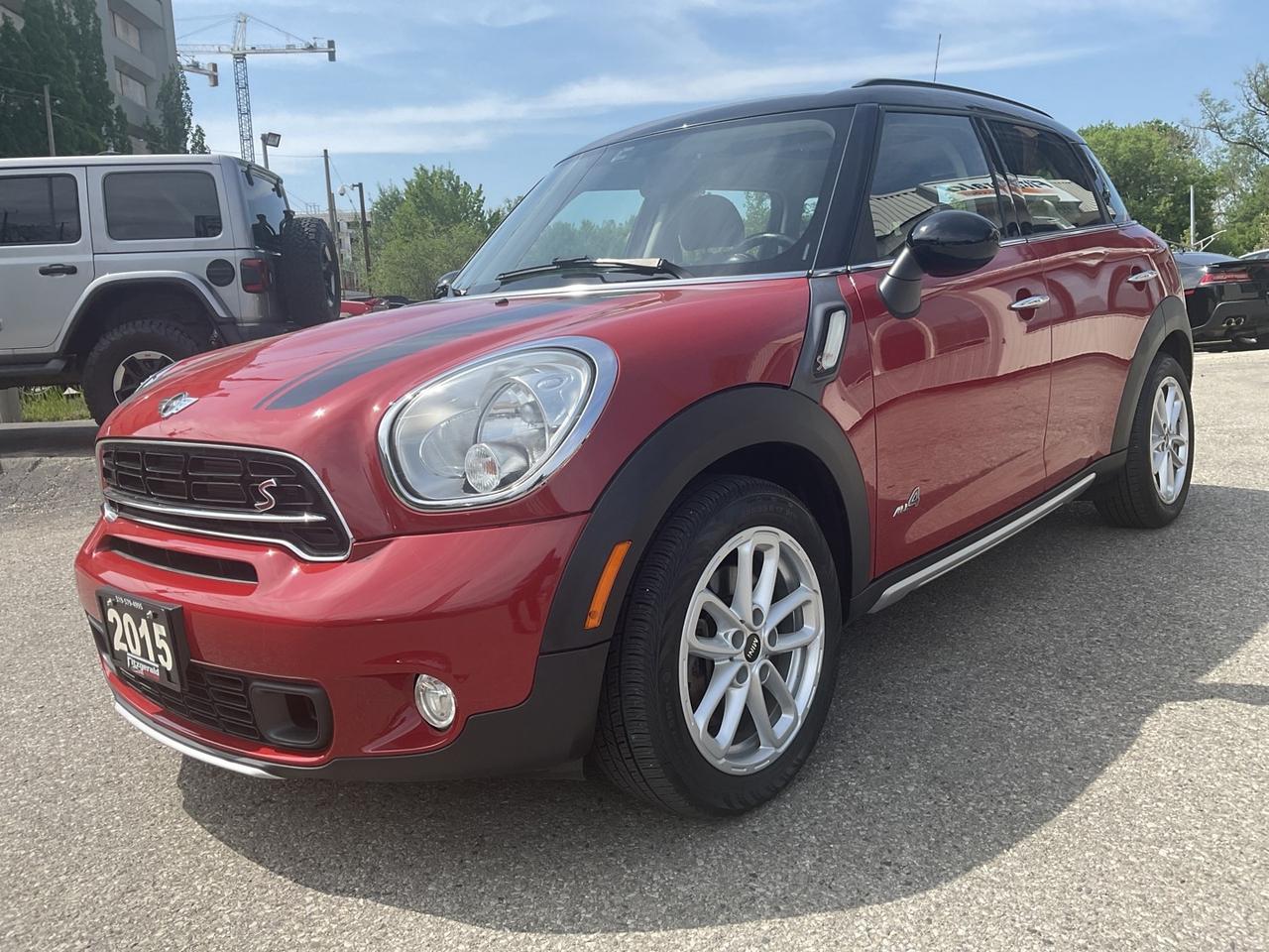 2015 MINI Countryman S ALL4 - LEATHER! PANO ROOF! BLUETOOTH! HTD SEATS! Photo2