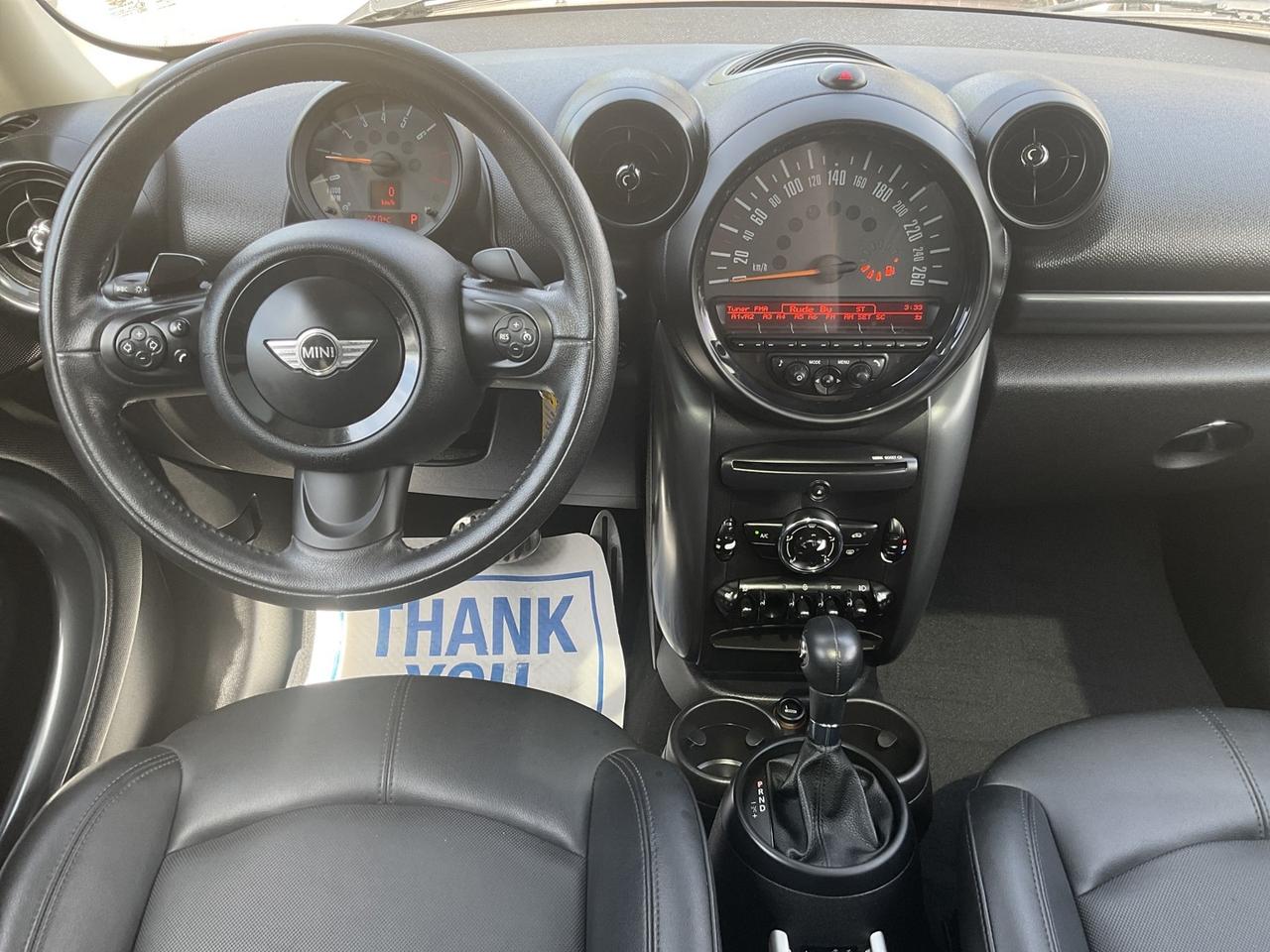 2015 MINI Countryman S ALL4 - LEATHER! PANO ROOF! BLUETOOTH! HTD SEATS! Photo