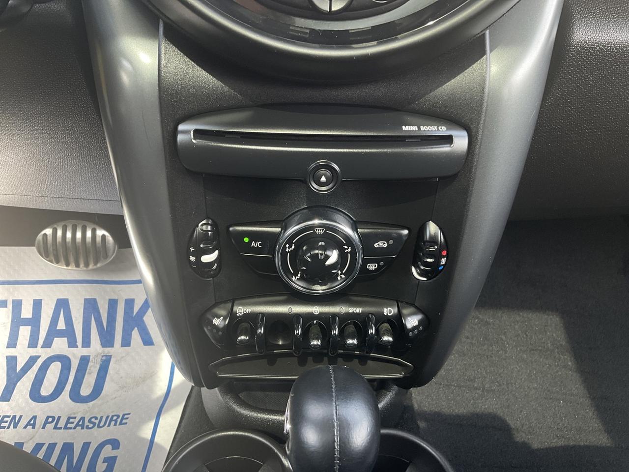 2015 MINI Countryman S ALL4 - LEATHER! PANO ROOF! BLUETOOTH! HTD SEATS! Photo