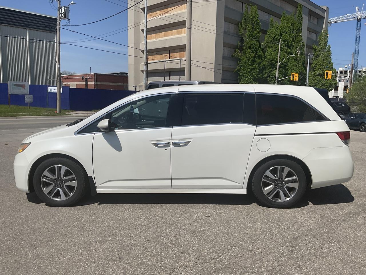 2015 Honda Odyssey Touring - LTHR! NAV! BACK-UP CAM! BSM! DVD! 8 PASS Photo