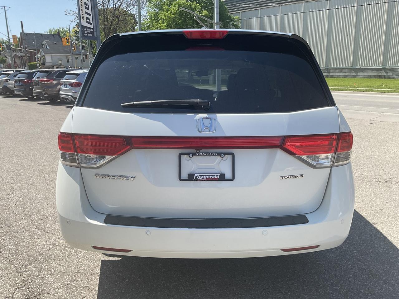 2015 Honda Odyssey Touring - LTHR! NAV! BACK-UP CAM! BSM! DVD! 8 PASS Photo