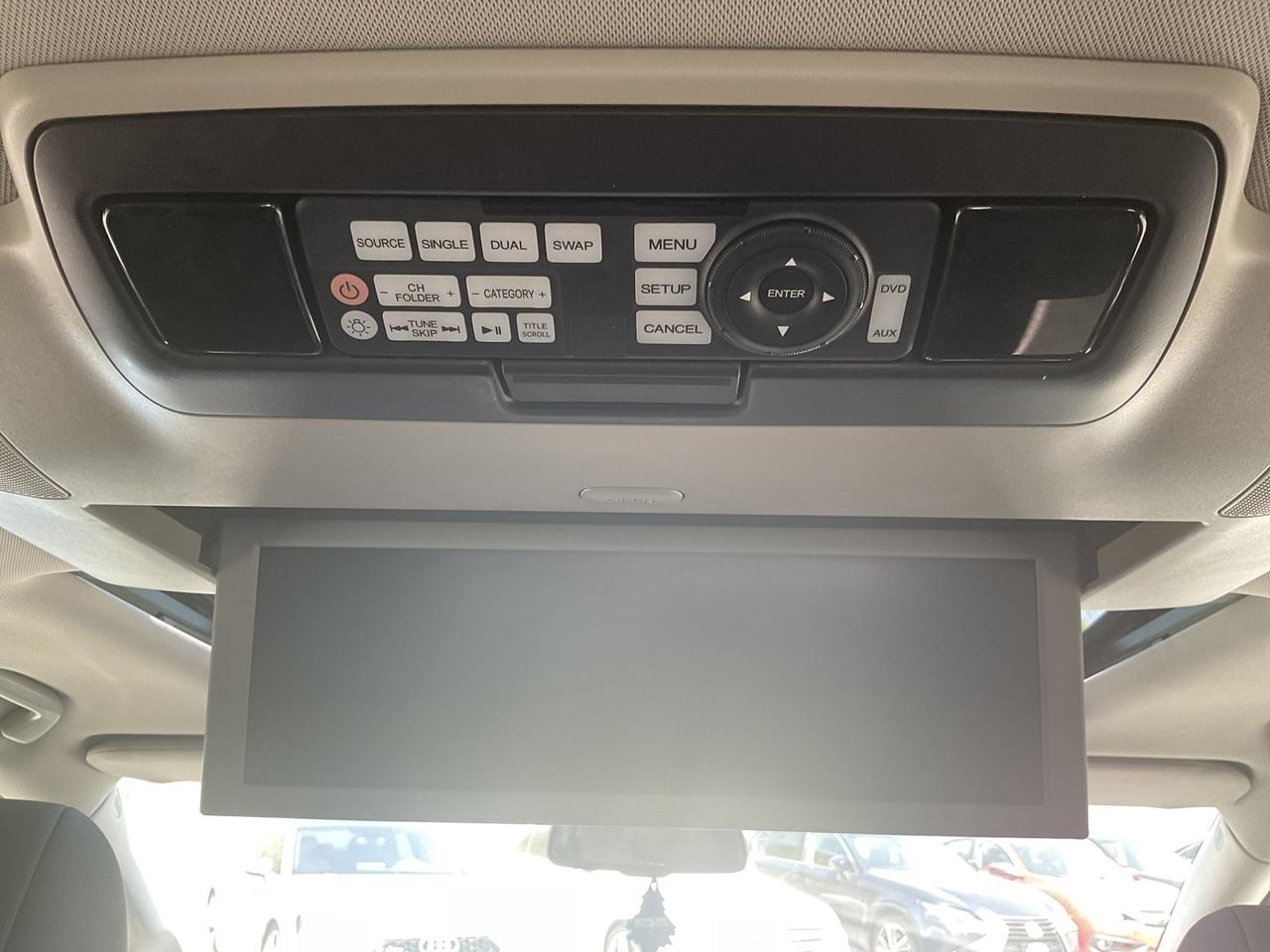 2015 Honda Odyssey Touring - LTHR! NAV! BACK-UP CAM! BSM! DVD! 8 PASS Photo