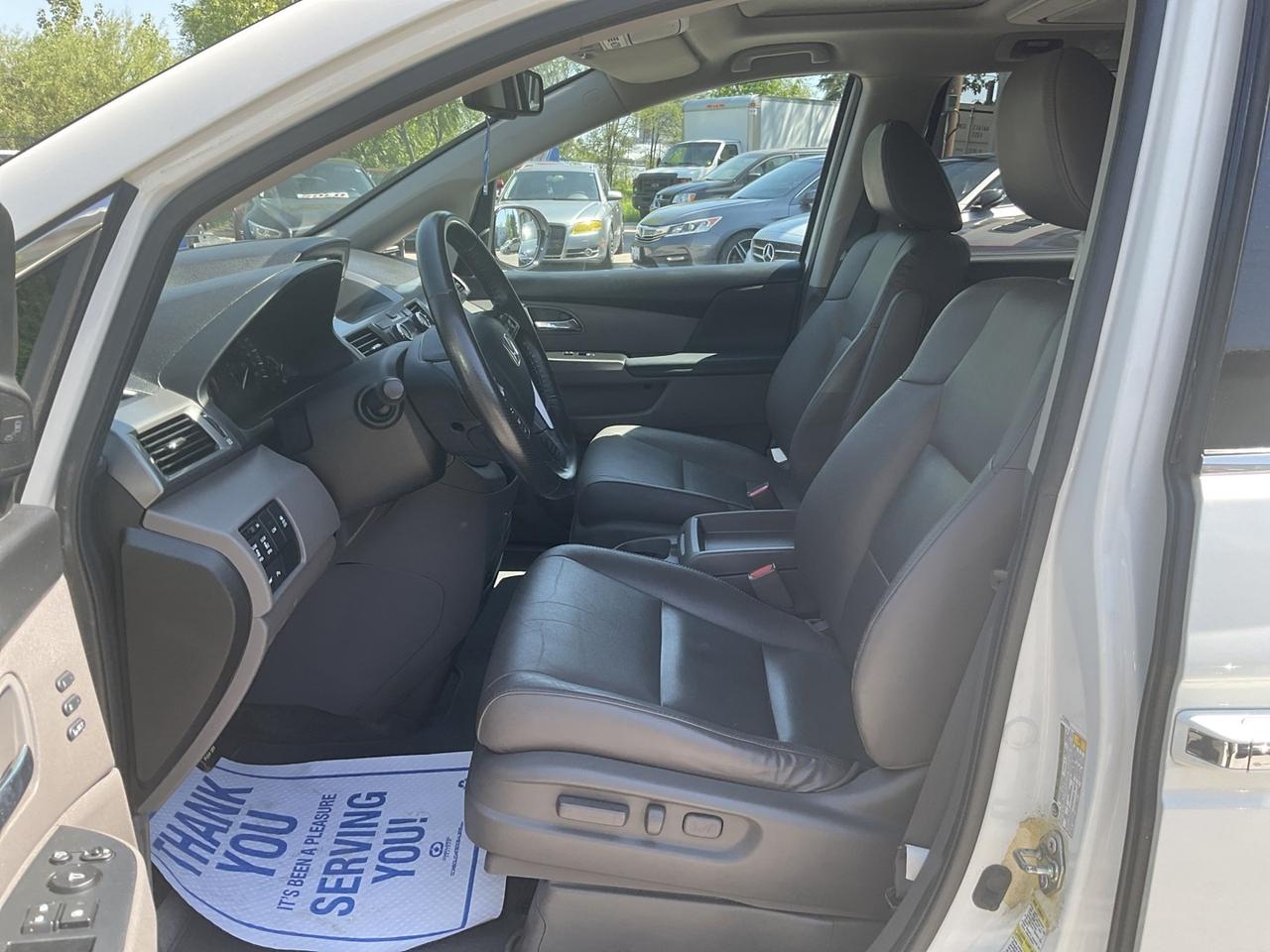 2015 Honda Odyssey Touring - LTHR! NAV! BACK-UP CAM! BSM! DVD! 8 PASS Photo