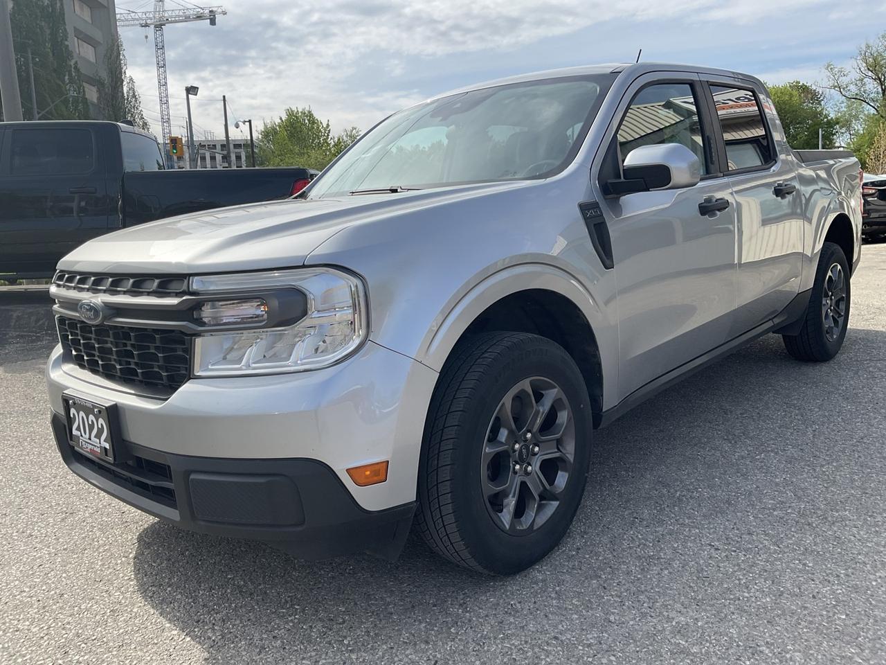 2022 Ford Maverick XLT - ALLOYS! CAR PLAY! BACK-UP CAM! SUNROOF! Photo2