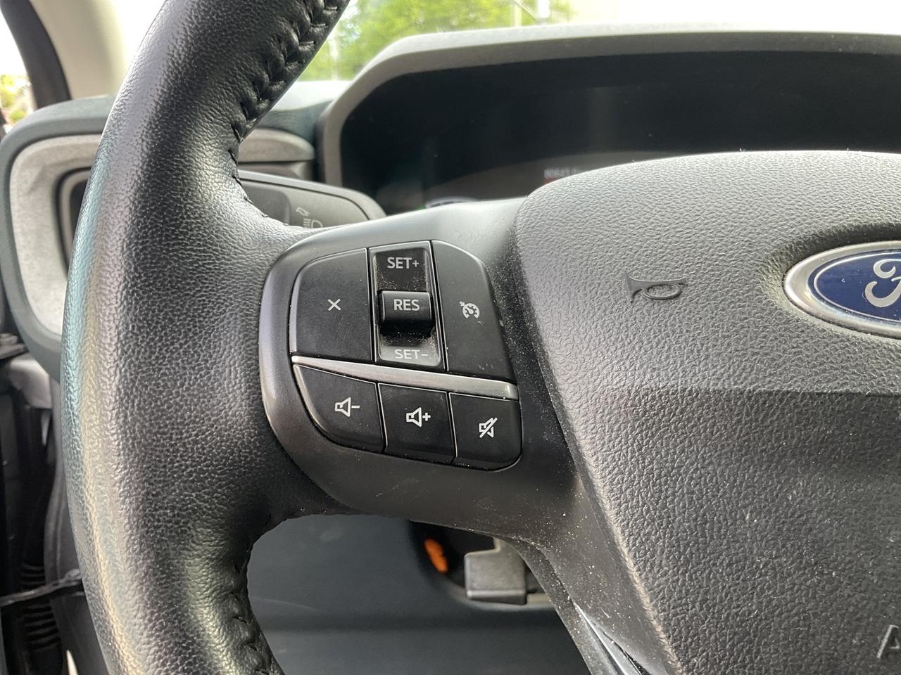 2022 Ford Maverick XLT - ALLOYS! CAR PLAY! BACK-UP CAM! SUNROOF! Photo