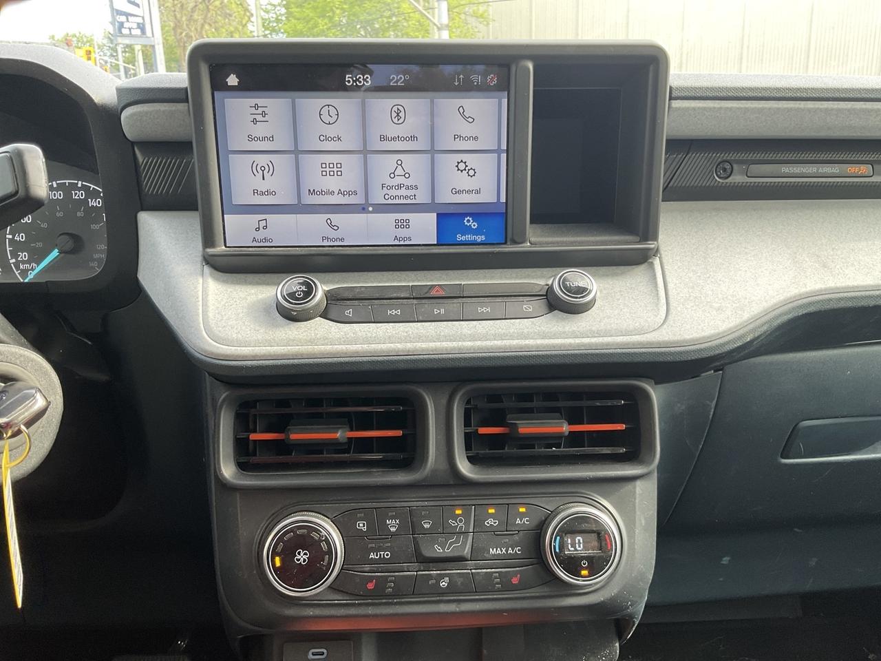 2022 Ford Maverick XLT - ALLOYS! CAR PLAY! BACK-UP CAM! SUNROOF! Photo