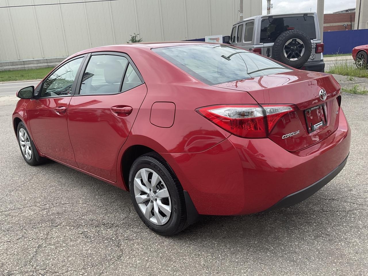 2015 Toyota Corolla LE - BACK-UP CAM! HEATED SEATS! BLUETOOTH! Photo4