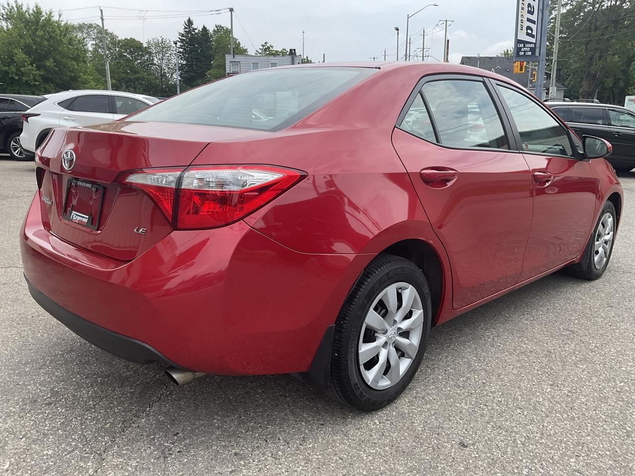 2015 Toyota Corolla LE - BACK-UP CAM! HEATED SEATS! BLUETOOTH! Photo