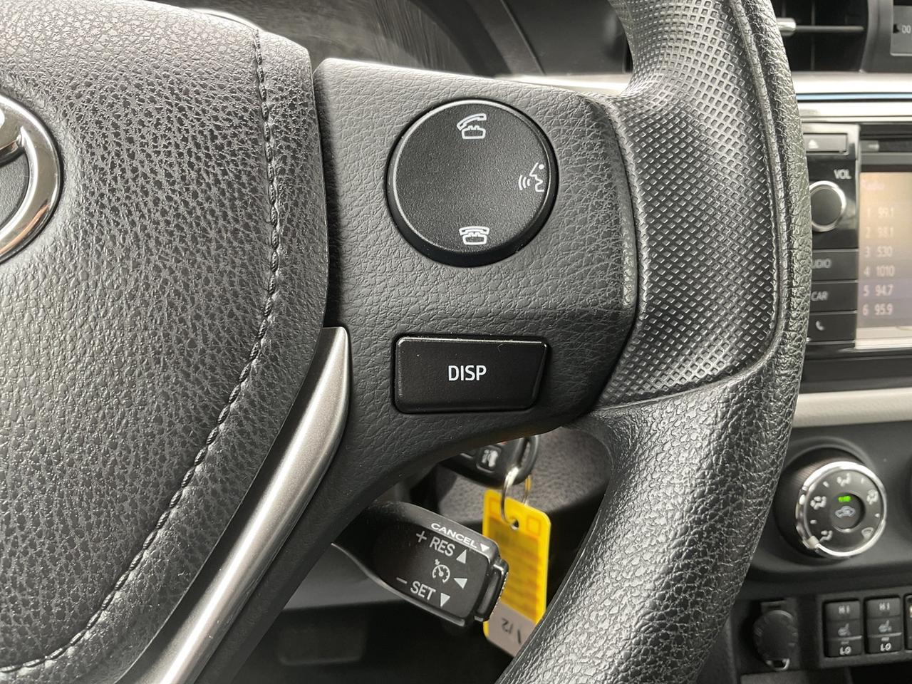 2015 Toyota Corolla LE - BACK-UP CAM! HEATED SEATS! BLUETOOTH! Photo