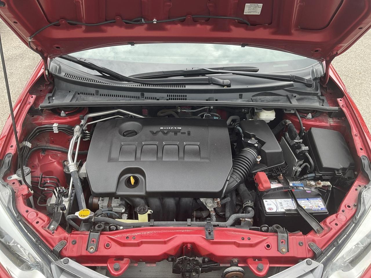 2015 Toyota Corolla LE - BACK-UP CAM! HEATED SEATS! BLUETOOTH! Photo