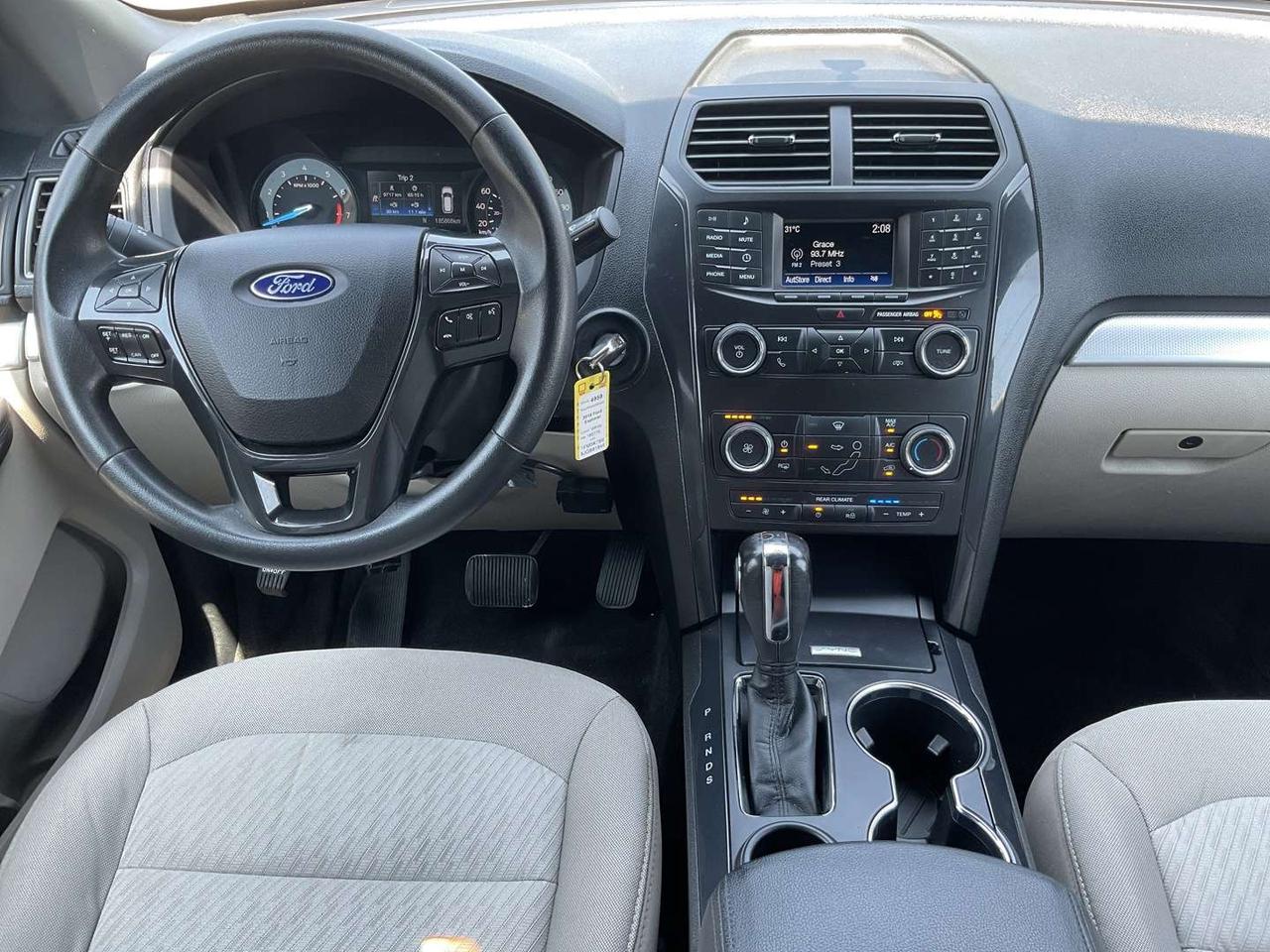 2018 Ford Explorer Base FWD - BACK-UP CAM! BLUETOOTH! 7 PASS! Photo