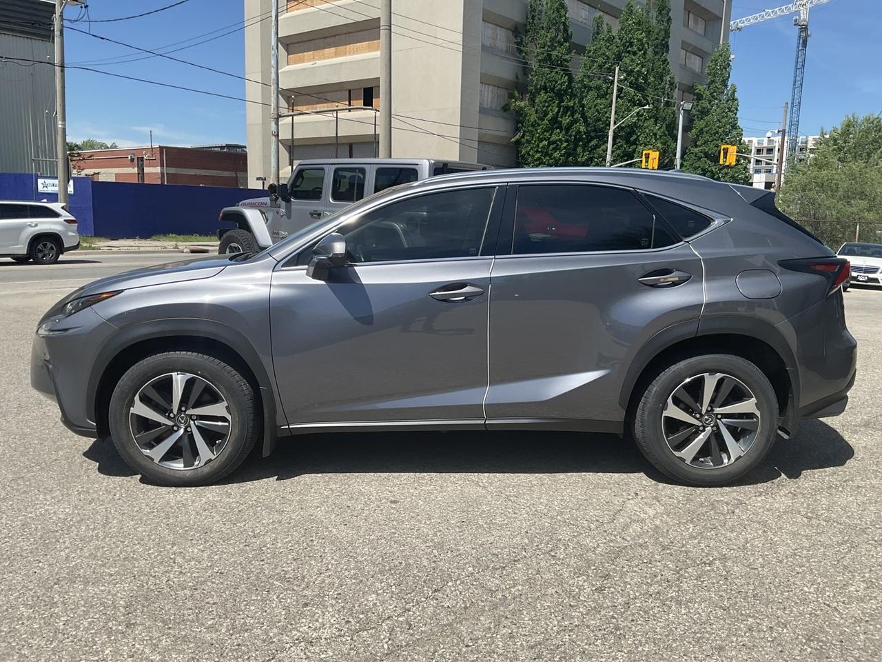 2019 Lexus NX 300 EXECUTIVE AWD - RED LTHR! NAV! 360 CAM! HUD! SUNRO Photo